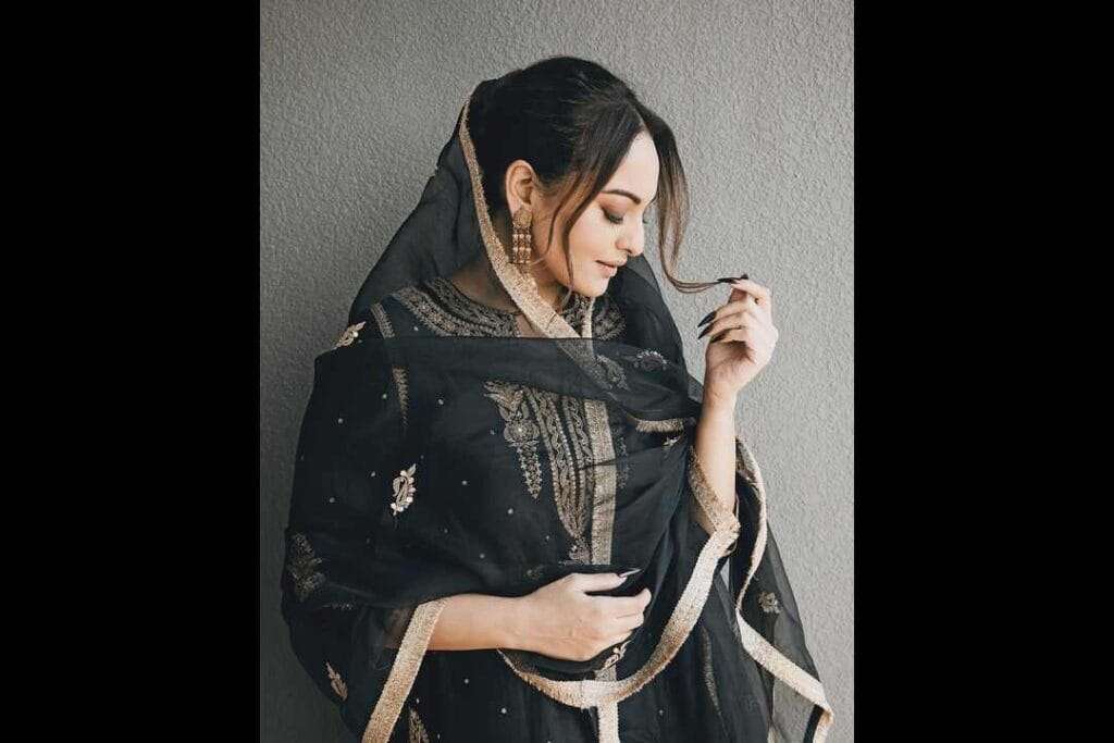 Sonakshi Sinha And Zaheer Iqbal