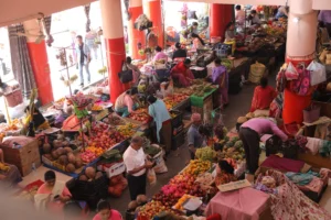 महिलाओं द्वारा संचालित सबसे बड़ा बाज़ार